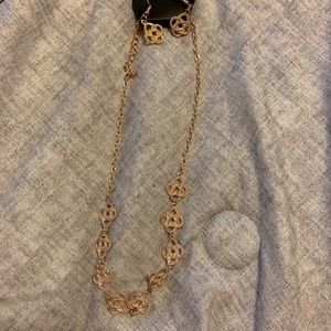 Paparazzi jewelry necklace with earrings